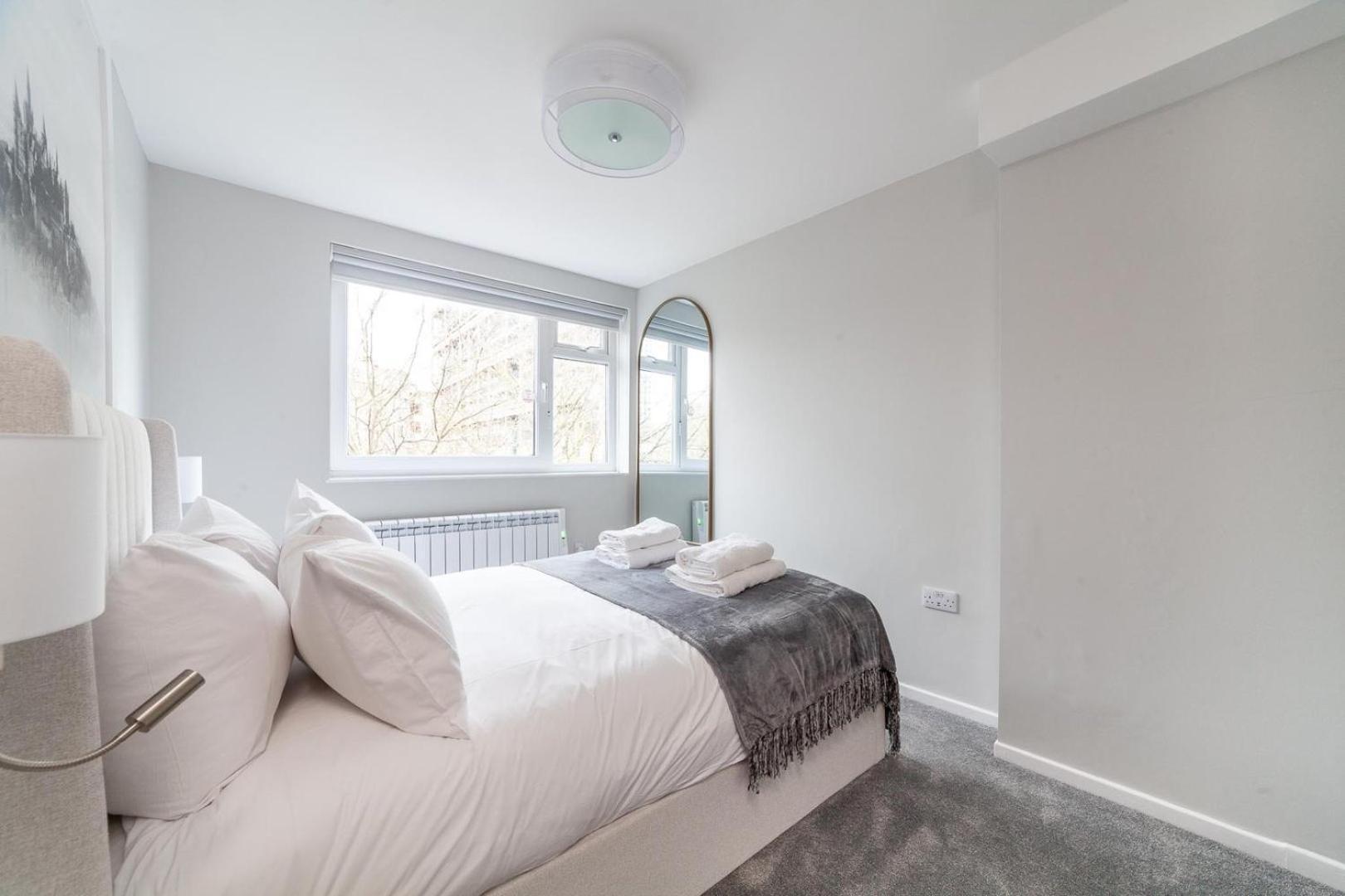 Excellent 3-Bed Flat In Elephant & Castle ลอนดอน ภายนอก รูปภาพ